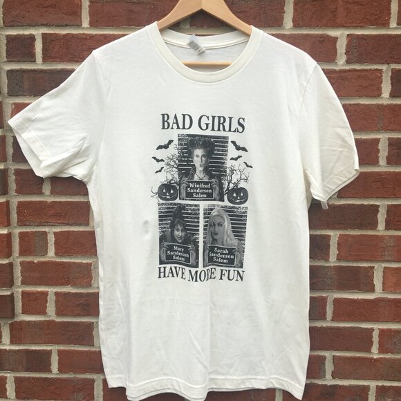 Halloween Graphic Tee Bad Girls Sanderson Sisters Natural Large Mug Shots - Picture 3 of 9